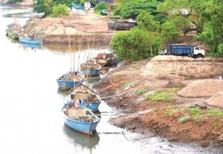 Sand mining along River Mandovi has resulted into erosion of banks: GCZMA