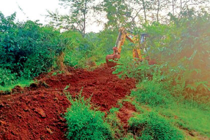 Sand mining threatens Khandepar river, say residents