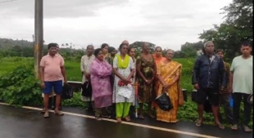 Sangolda farmers devastated by crop destruction, demand govt support