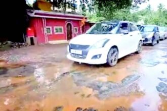 Sanguem-Curchorem roads turn  into death trap