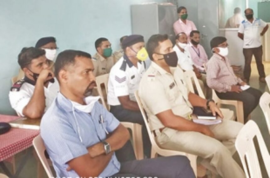 Sanguem Dy Collector directs cops, RTO to act tough against erring truckers