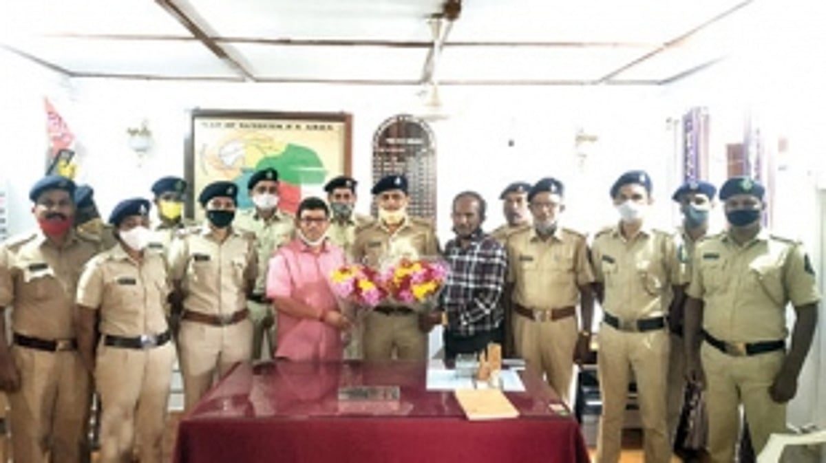 Sanguem Police Station erupts in jubilation