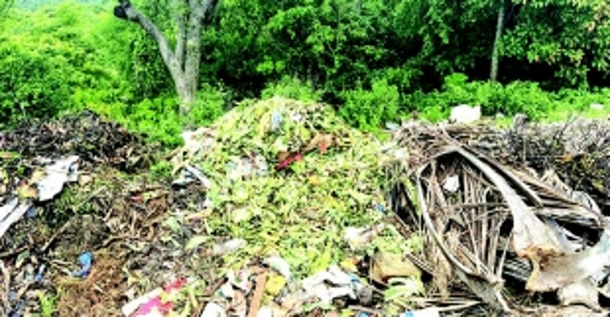 Sanguem civic body under fire for dumping waste near Tribal Centre