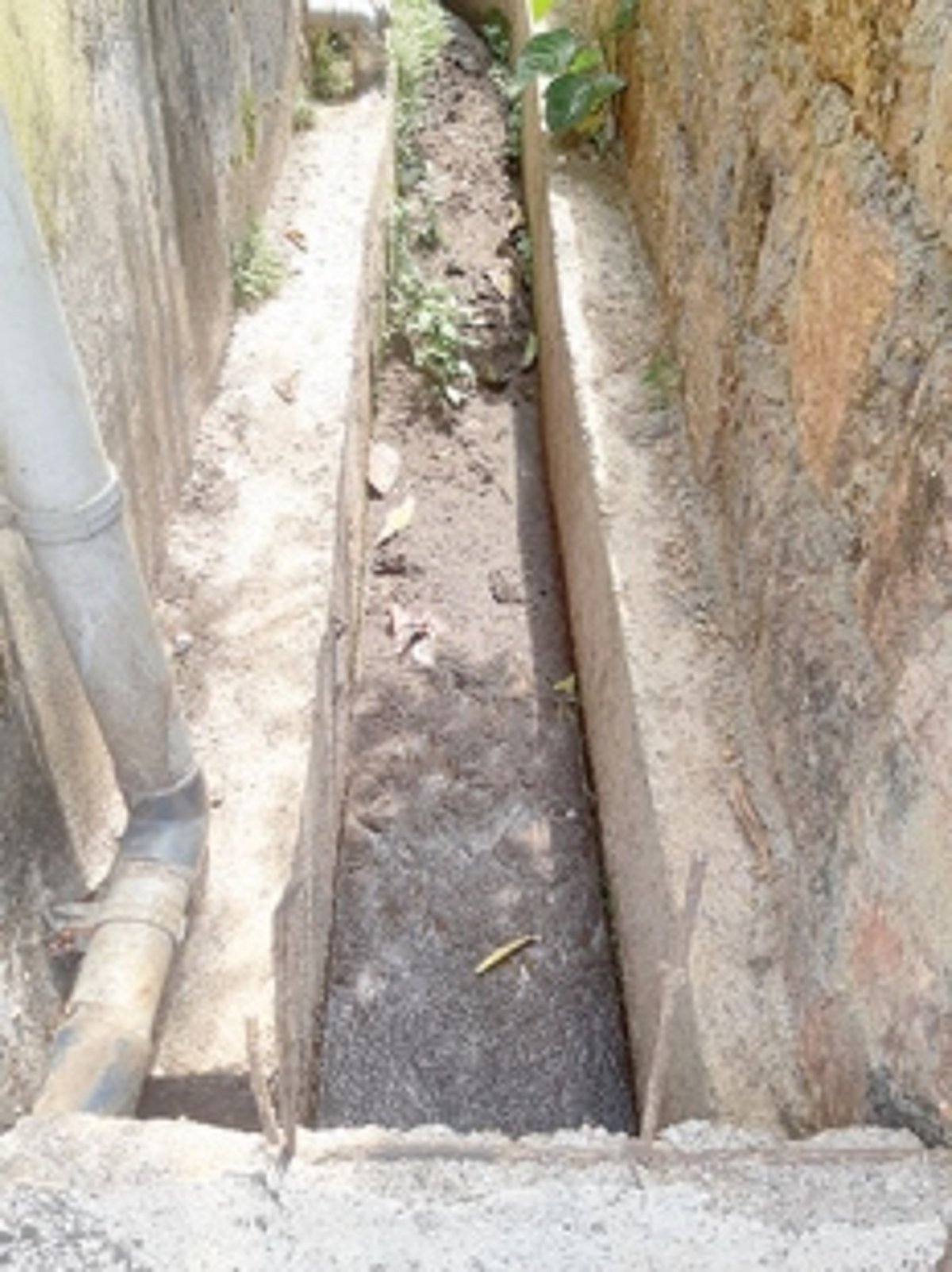 Sanguem local complains to PHC, SMC over open drain