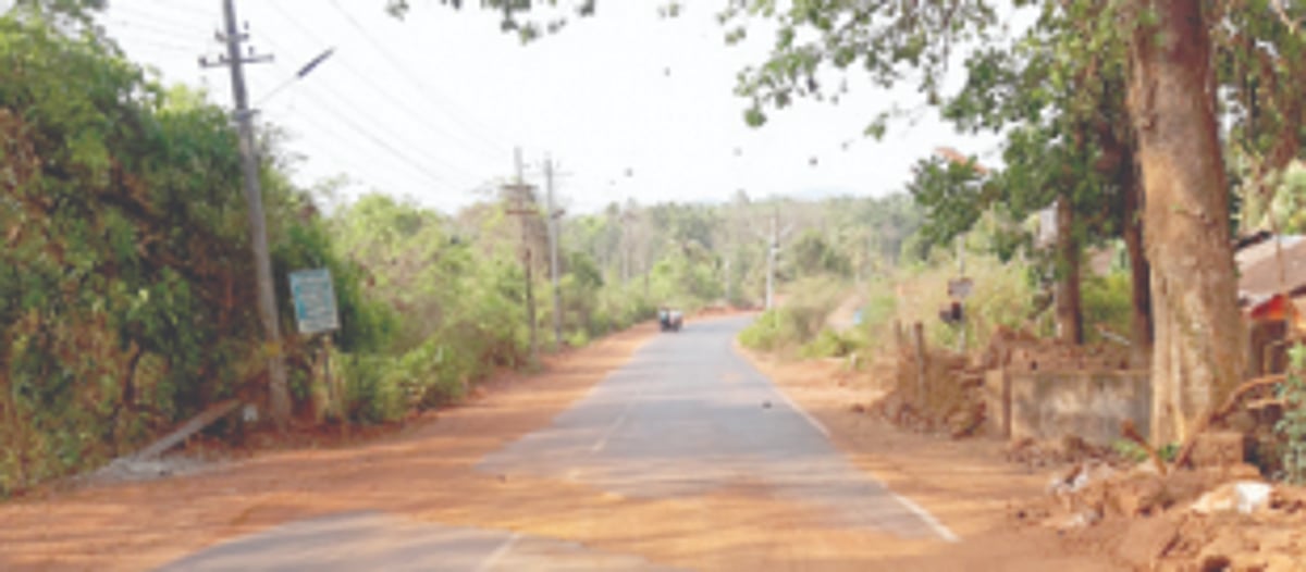 Sanguem locals puzzled over renovation  work of Irrigation Dept’s wall