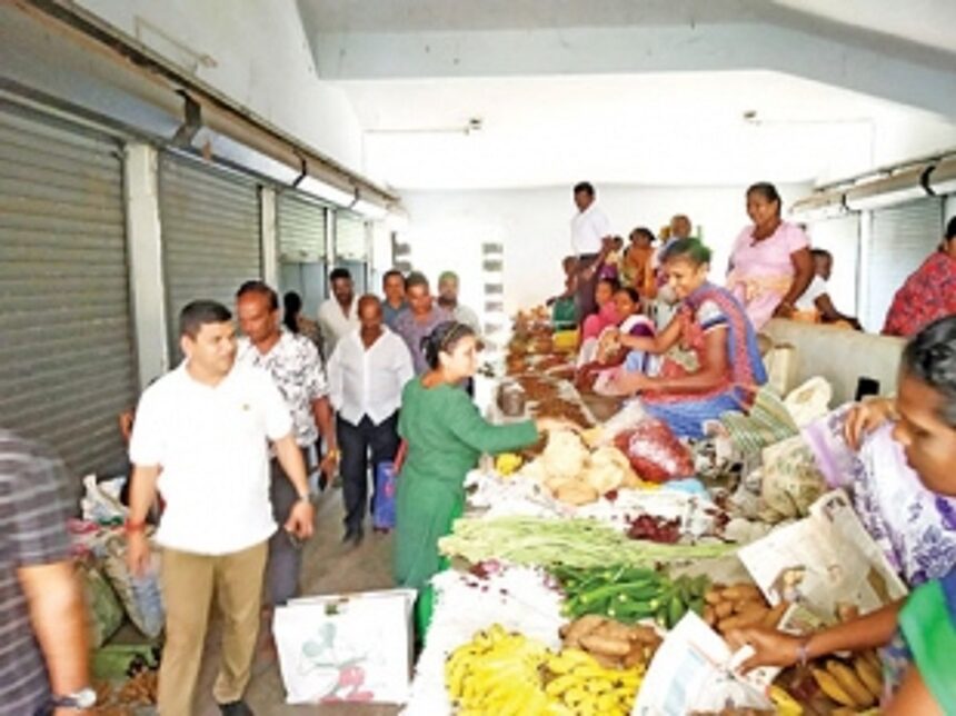 Sanguem market traders shifted to open space 1 Sanguem market traders shifted to open space
