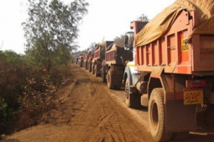 Sanguem truckers complain to Deputy Collector against Rivona counterparts