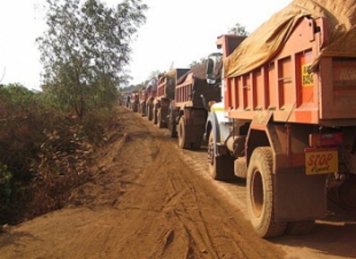 Sanguem truckers complain to Deputy Collector against Rivona counterparts