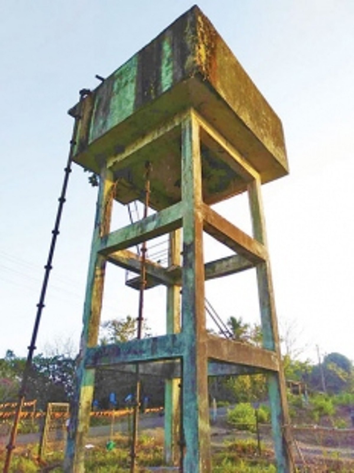 Sanguem villagers urge PWD to  repair water tank on urgent basis