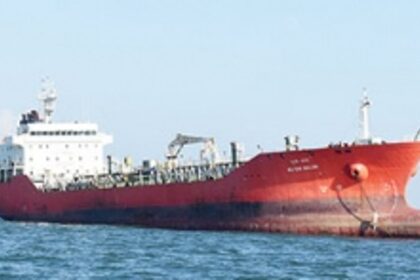 Sankalp slams Naik on naphtha loading issue