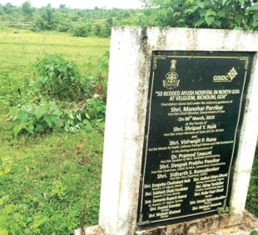 Sanquelim former MLA questions government over incomplete projects in town 1 Sanquelim former MLA questions government over incomplete projects in town
