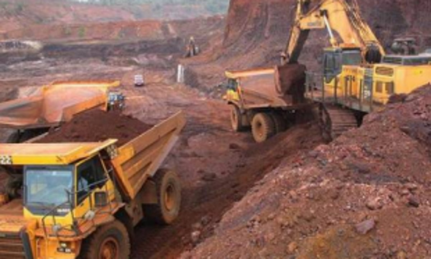 Sanquelim locals stop ore transportation