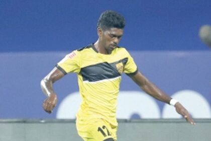 Santana strike lifts Nizams