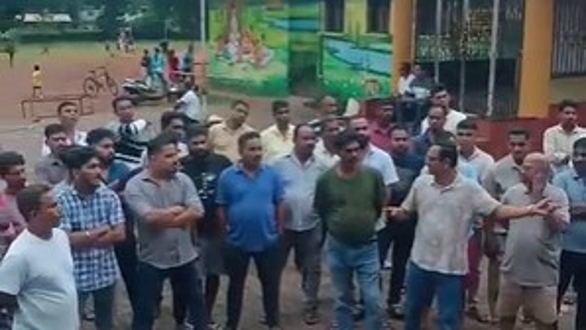 Sanvordem Truck Owners Protest Alleged Discrimination, Demand Fair Transport Rates