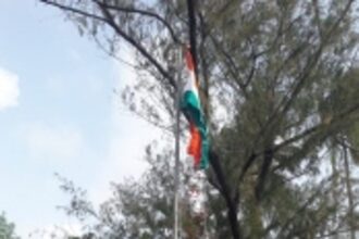 Sao Jacinto islanders, Navy end  controversy by hoisting tricolour