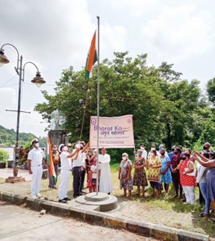 Sao Jacinto islanders, Navy join hands to hoist flag