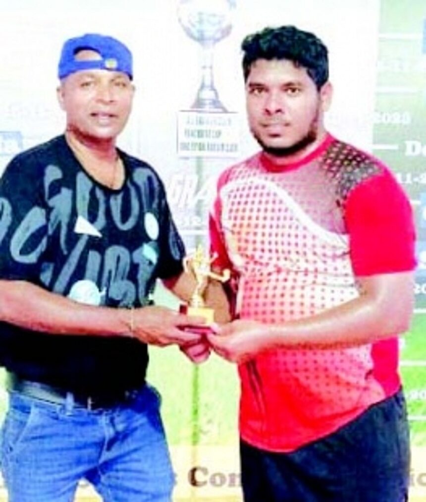 Sao Jose de Areal cruise into quarter-finals