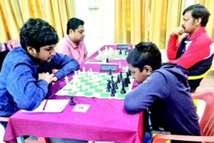 Saptarshi Roy takes sole lead