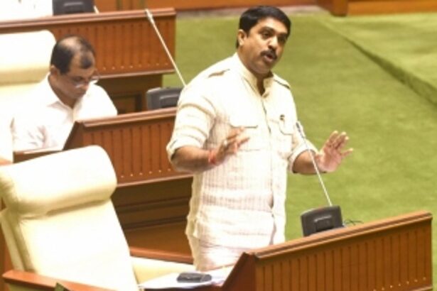 Sardesai takes on Tourism Minister Khaunte in Assembly on roadshow expenditures