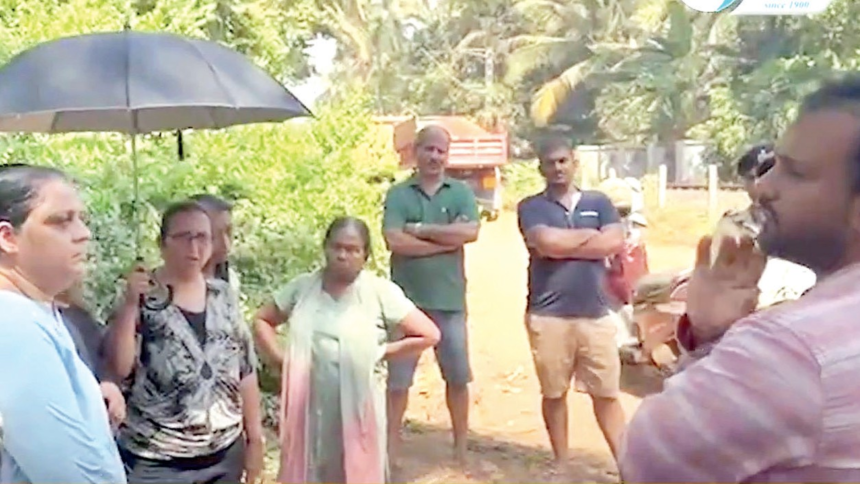 Sarpanch Diana Gouveia Leads Protest Against Unauthorised Construction in Velsao 1 Sarpanch Diana Gouveia Leads Protest Against Unauthorised Construction in Velsao