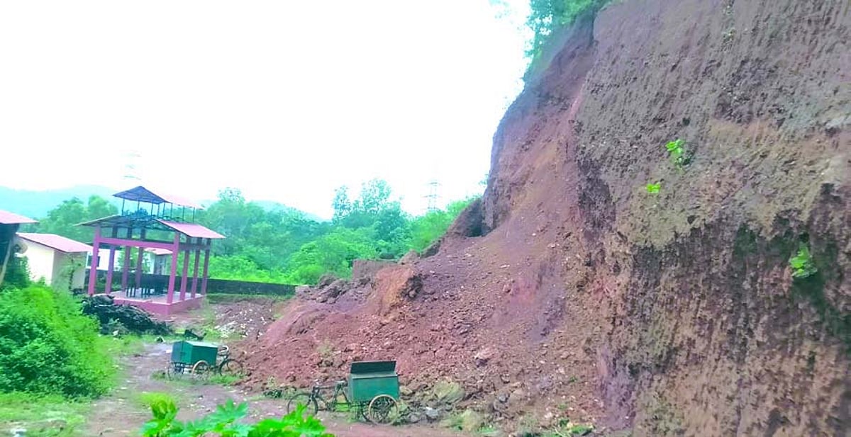 Sarpanch pledges retaining wall to prevent
landslides at Curti crematorium site