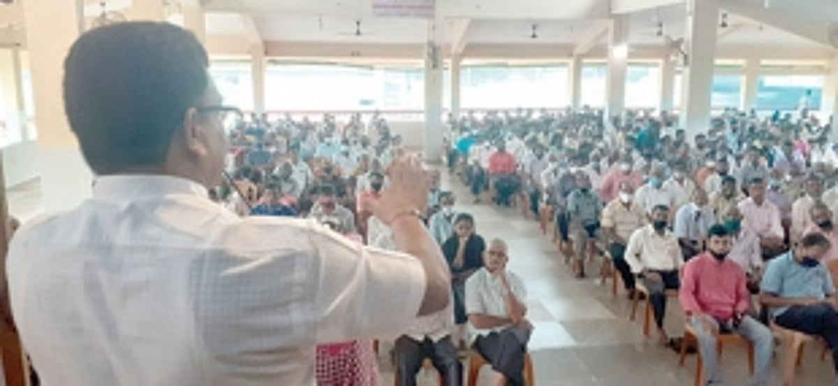 Sattari Bhumiputras blame MLAs  for not solving land rights issue