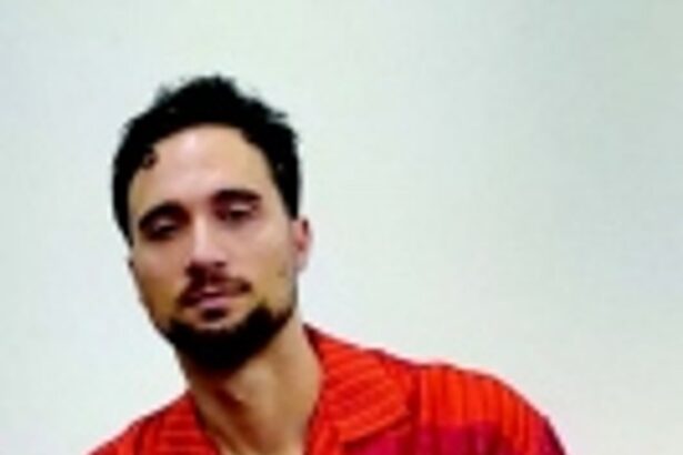 Satyajit Ray is more like my style of filmmaking: Stuart Gatt