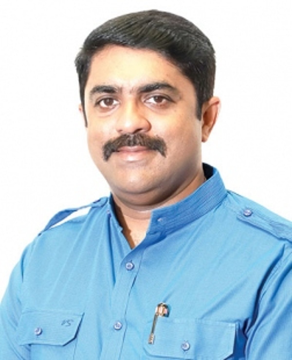 Sawant’s Swayampurna Goa is an  illusion to hide fantasy of vice: Vijai