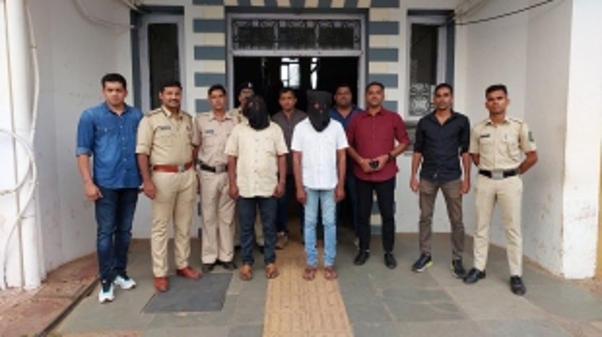 Scamster arrested: 2 arrested in Rs. 2.12 cr scam