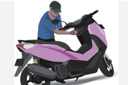 Scooter Stolen Outside Saligao Church on Good Friday, CCTV Captures Suspect