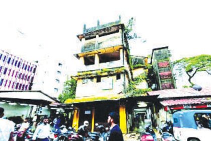 Sealing of shops in Panjim fish market hits livelihood of meat sellers