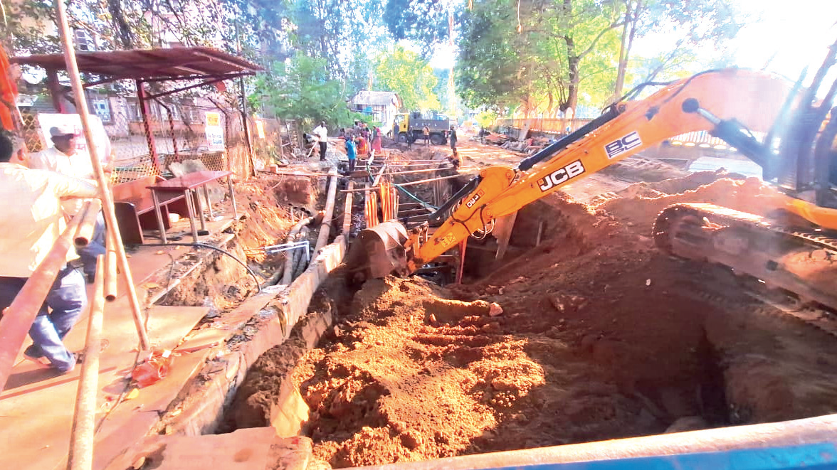 Second Collapse in Taad Maad Exposes Flaws in Smart City Sewerage Project Execution