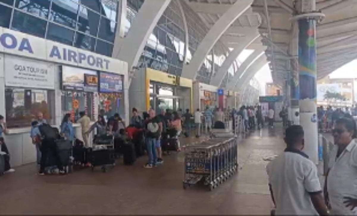 Security Alert at Goa Dabolim Airport: Passengers Apprehended Following Bomb Scare on Flight