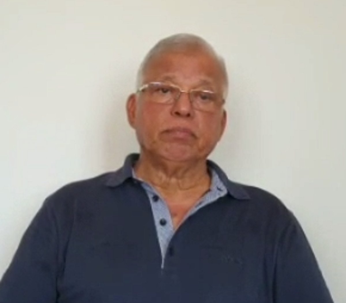 Senior Congress leader Luizinho Faleiro advices Goans to adhere the Curfew
