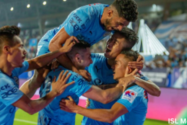 Senior stars step up as Mumbai City FC beat Punjab FC 2-1 with stoppage time goals