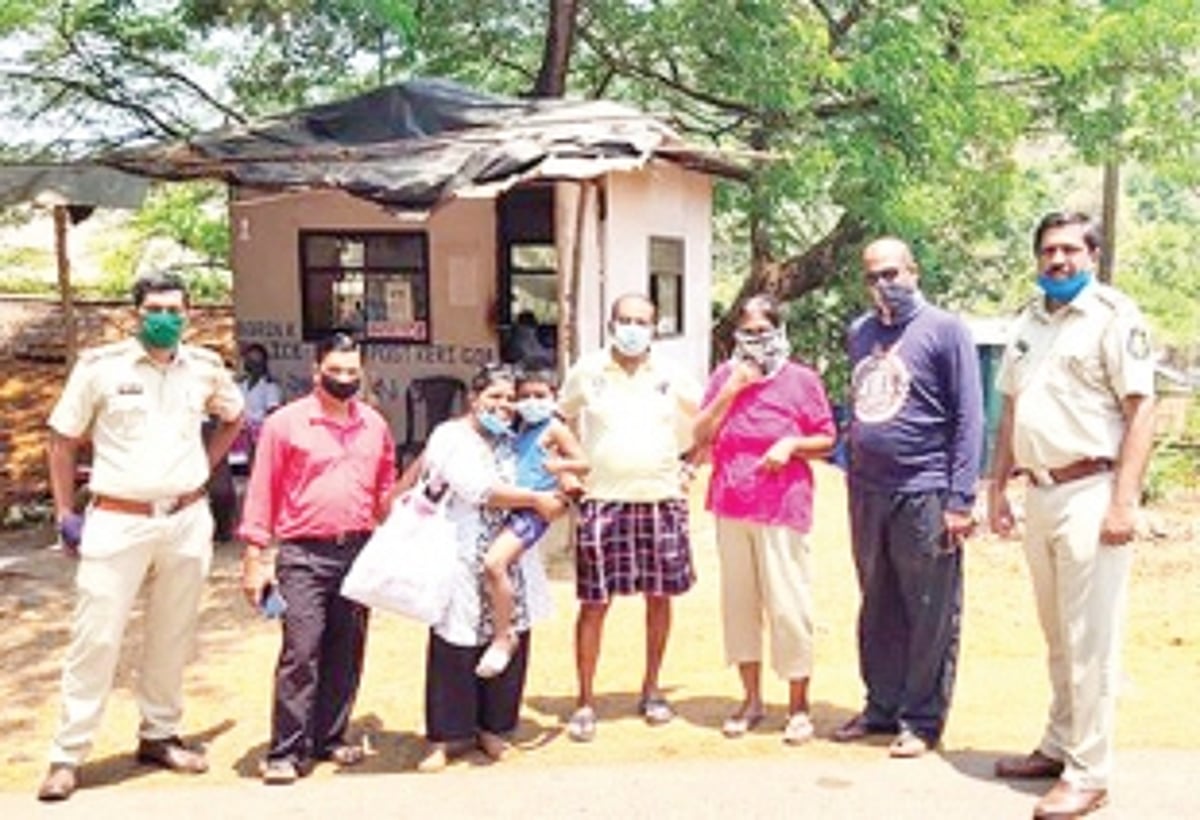 Separated by lockdown, Bangalore mother reunites with 4-yr-old son on Goa border