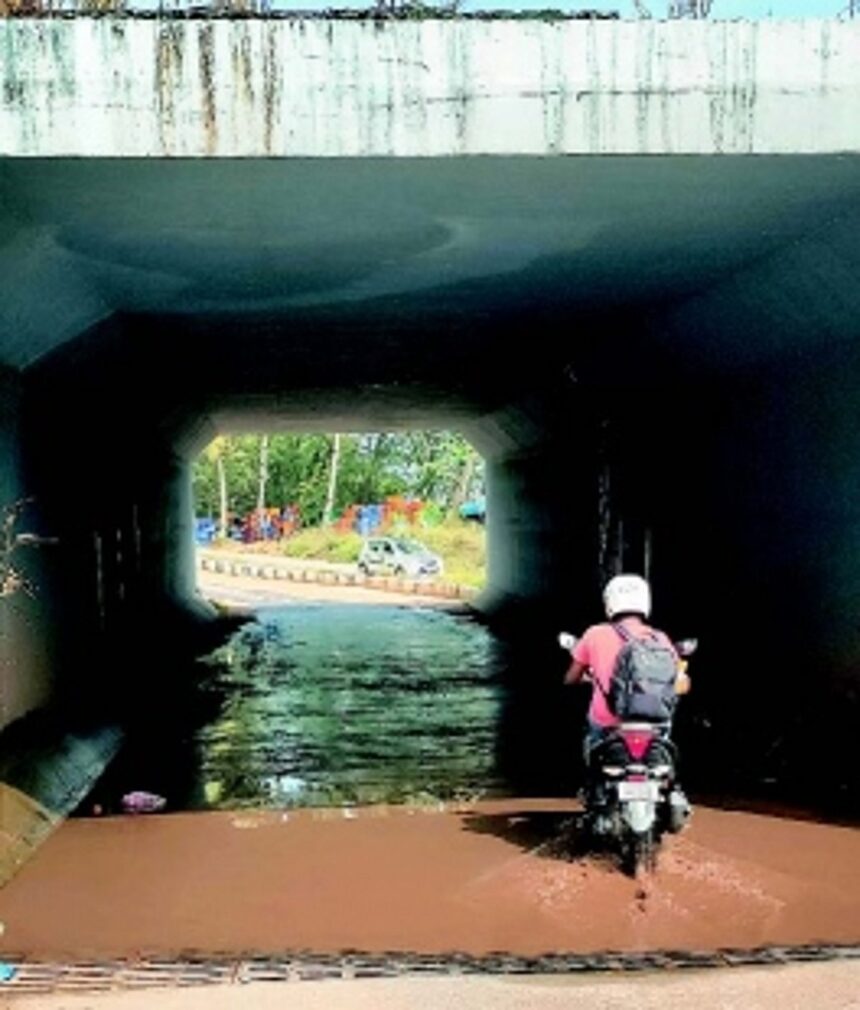Seraulim underpass waterlogged, full of potholes