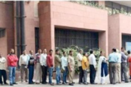 Server issue keeps Margao house tax payers stranded in rains