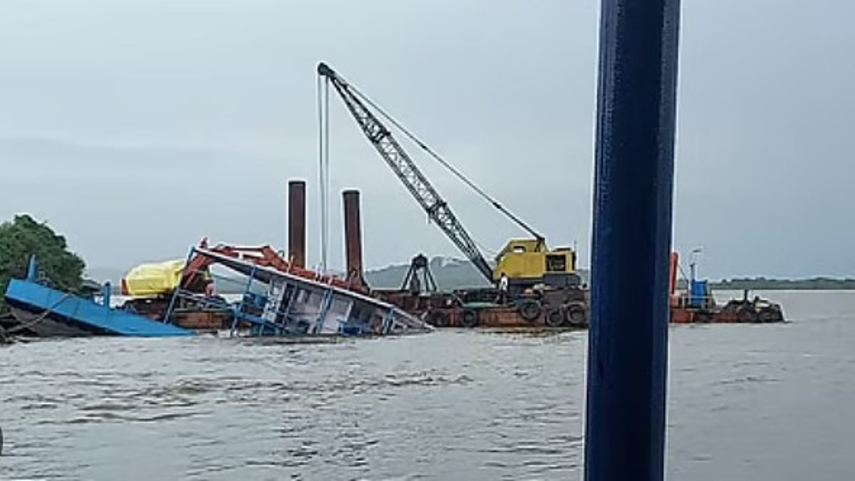 Seven Days On, Chorao Ferry Remains Submerged as Salvage Efforts Stall