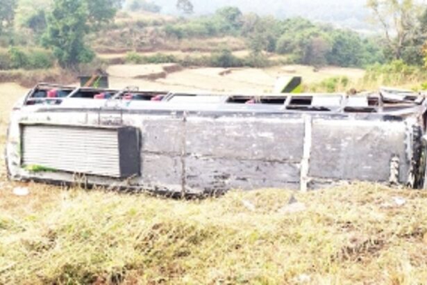 Several Goans injured after bus turns turtle at Jamboti in K’taka