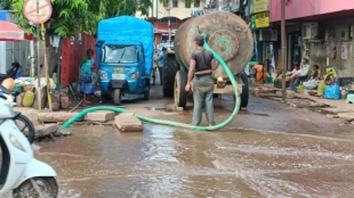 Sewage puddle cleared in Ponda; vendors heave a sigh of relief