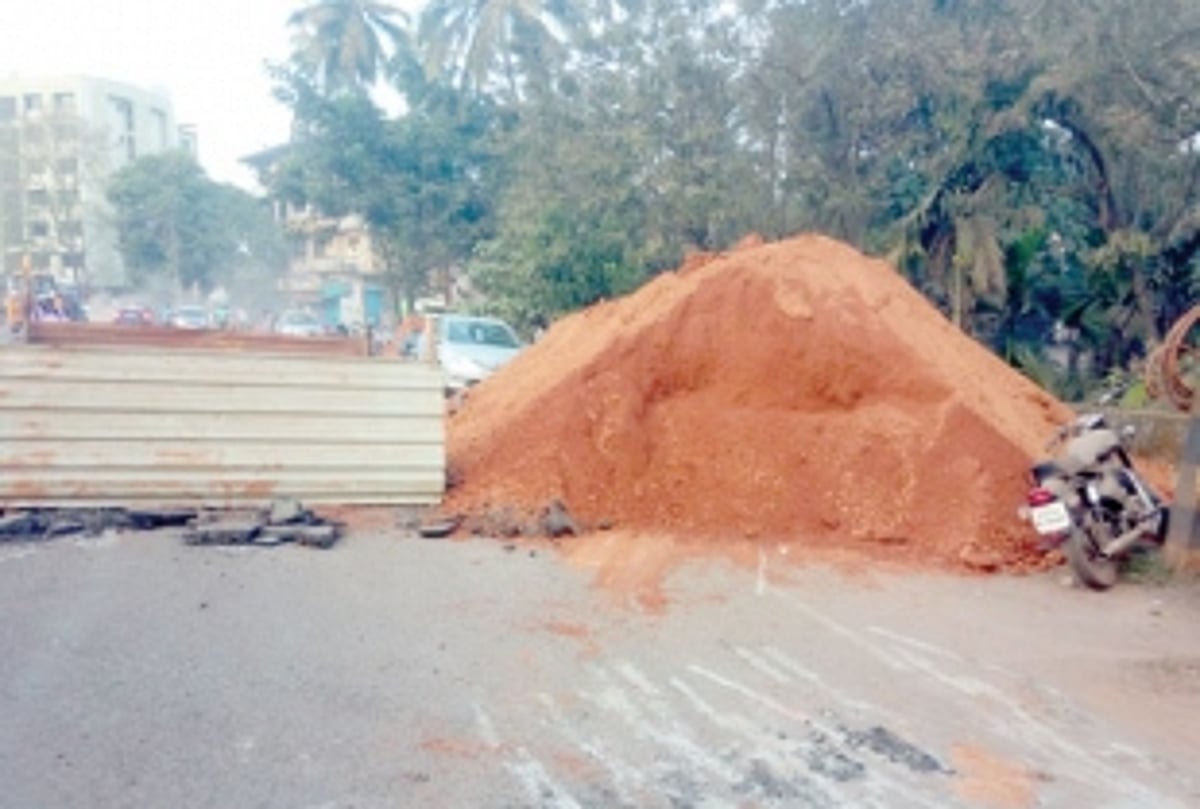 Sewerage work causing  traffic congestion in Ponda