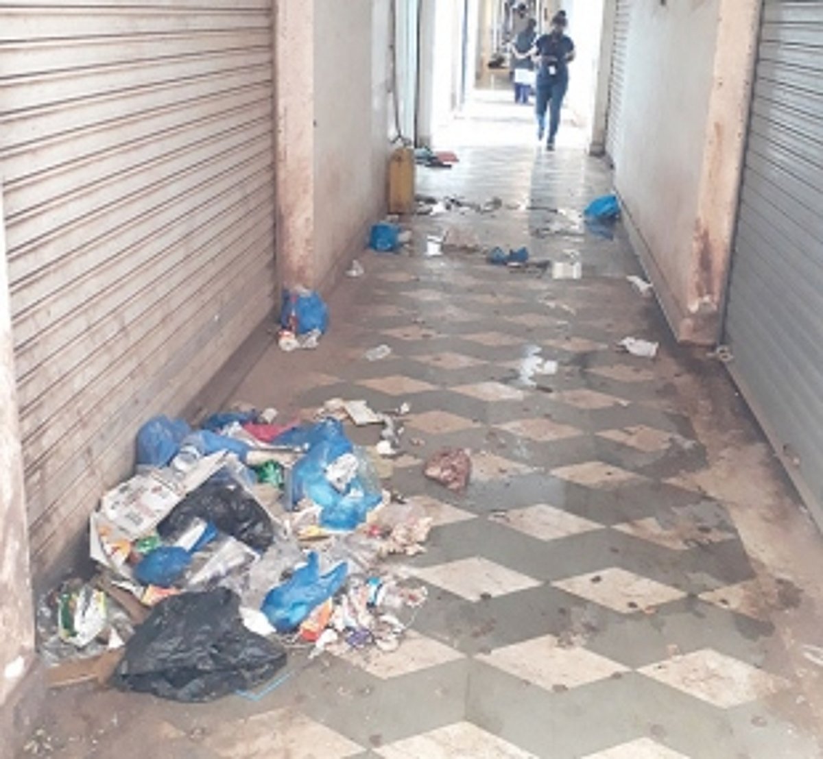 Shabby state of commercial arcade