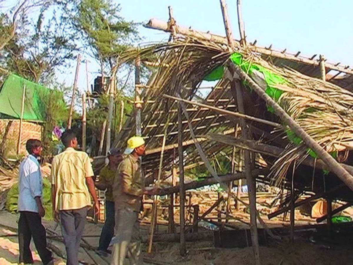 Shack being demolished at Calangute.