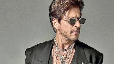 Shah Rukh Khan’s Met Gala Debut: A Historic Moment Marred by Awkward Ignorance