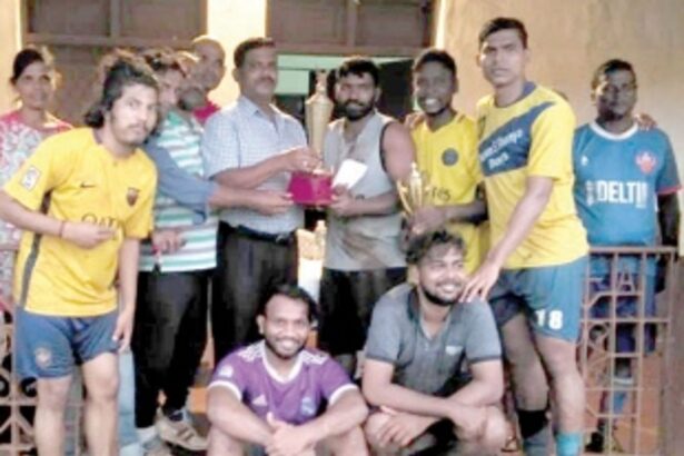 Shawn n Shanaia lift Nachinola Trophy