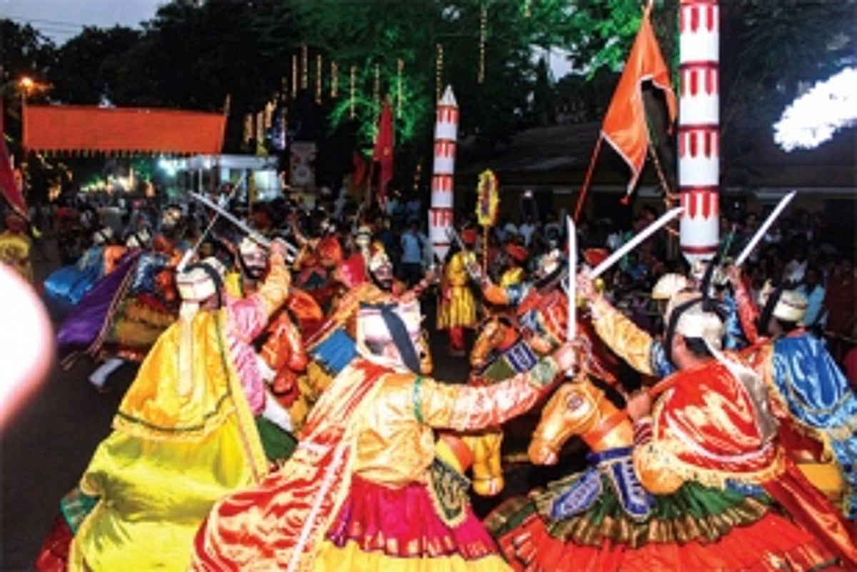 Shigmo has avoided the carnival of commercialisation