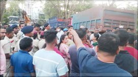 Shiroda Locals Protest Over Unfair Pellet Transportation Allocation and Environmental Concerns