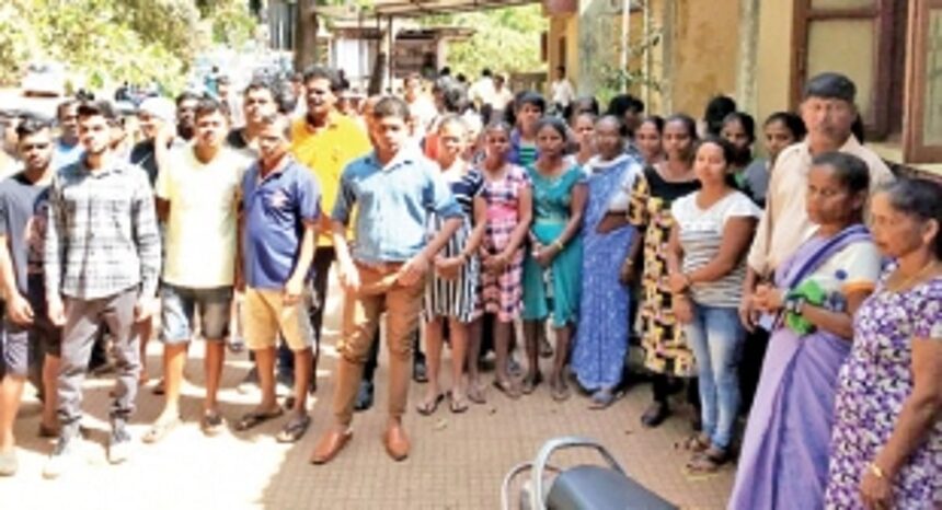 Shiroda villagers angry that PWD worker assault accused ‘let off’ 1 Shiroda villagers angry that PWD worker assault accused ‘let off’