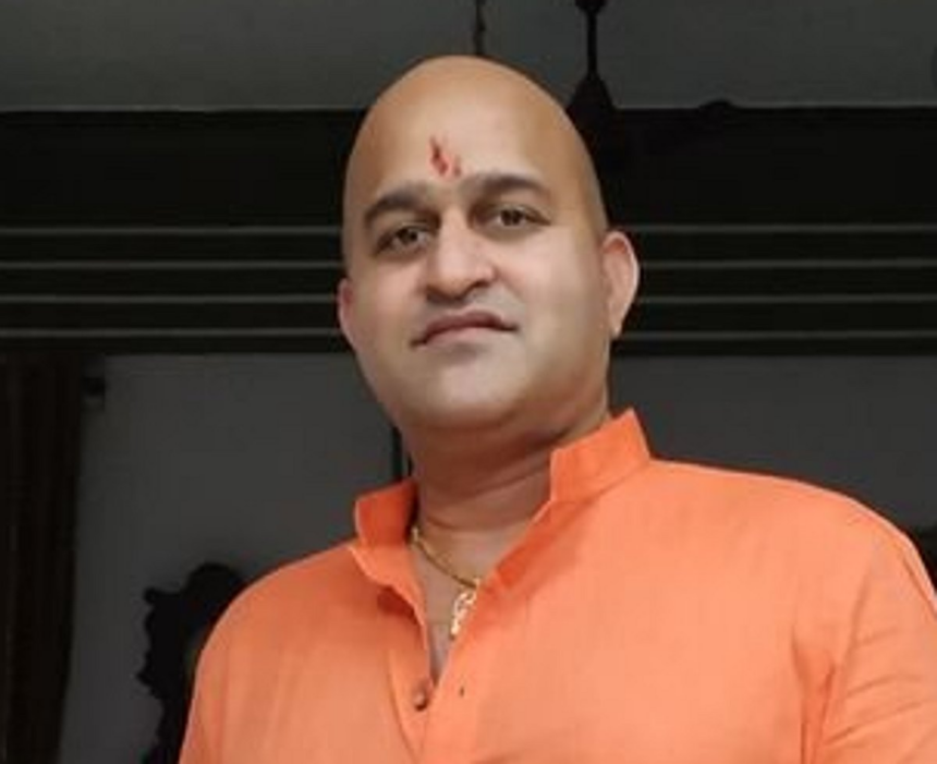 Shiv Sena demands  apology from CM for  irresponsible statement